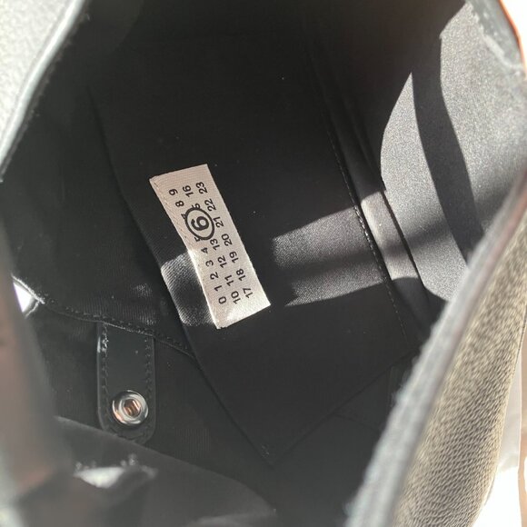 MM6 Maison Margiela Black Classic Mini Tote - Picture 8 of 8
